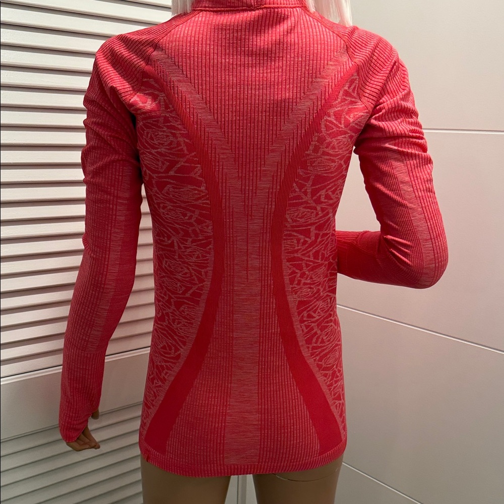 LuLulemon Pink Long Sleeve Ribbed Top size 6 - Picture 8 of 11